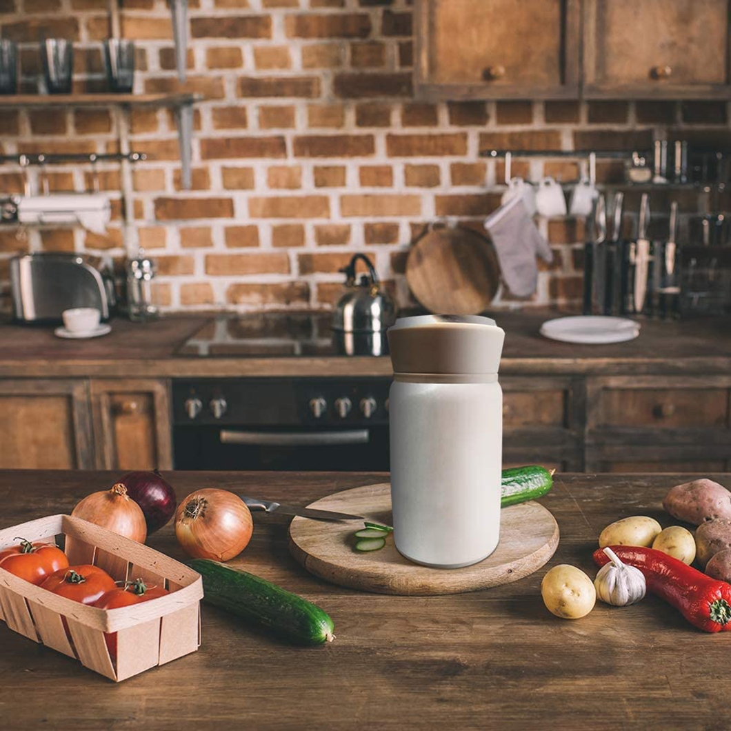 Contenedor de alimentos aislado 